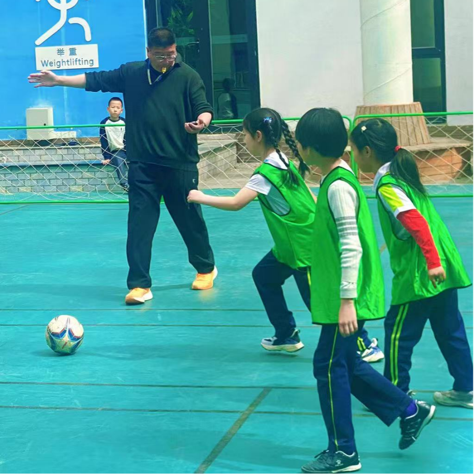 260408-303 260408-303